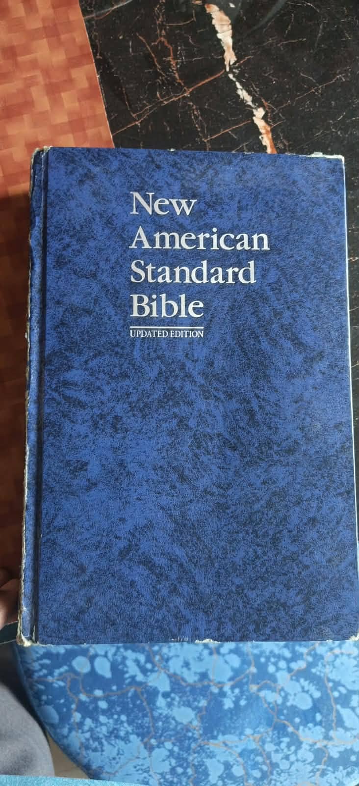 Bibles 8