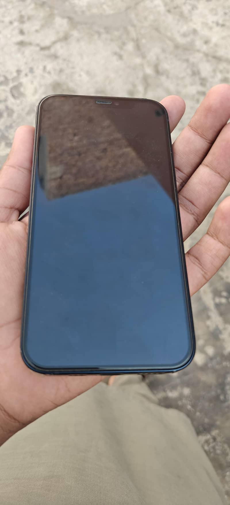 Apple iPhone 12 1