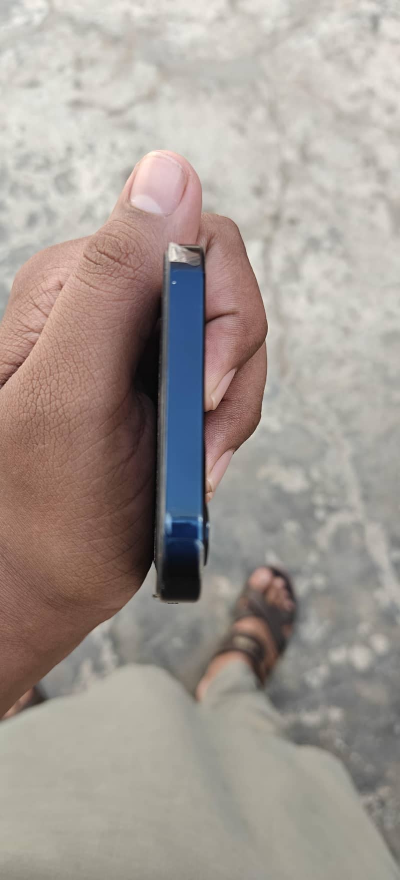 Apple iPhone 12 6