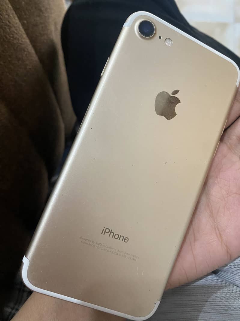 Apple iPhone 7 1