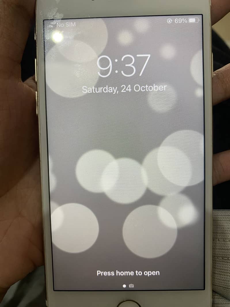 Apple iPhone 7 2