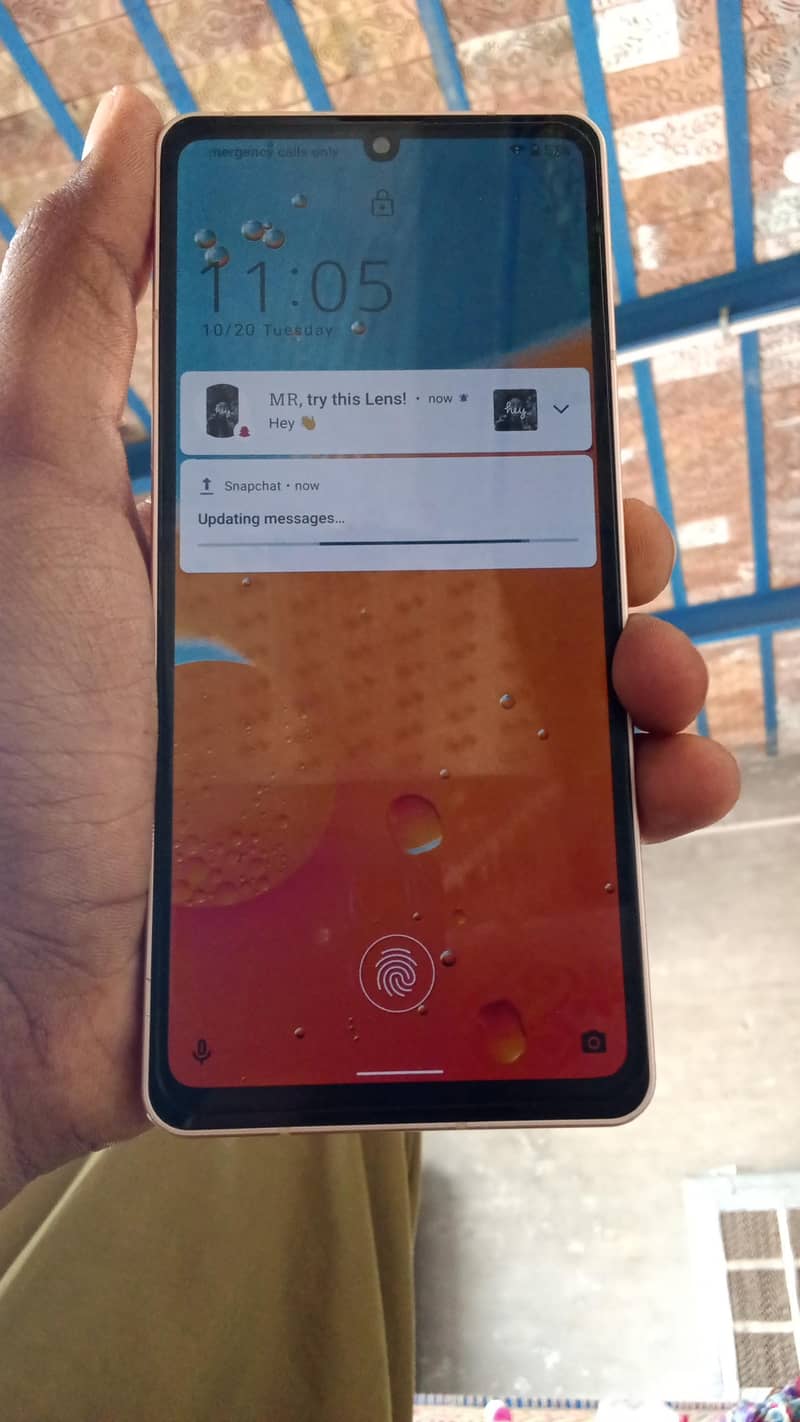 Sharp Aquos Sense7 0