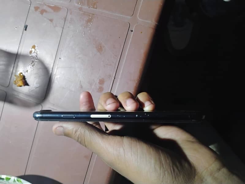 Apple iPhone 7 1