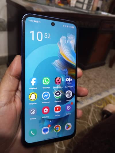 Infinix Smart 10 4/64 with box
