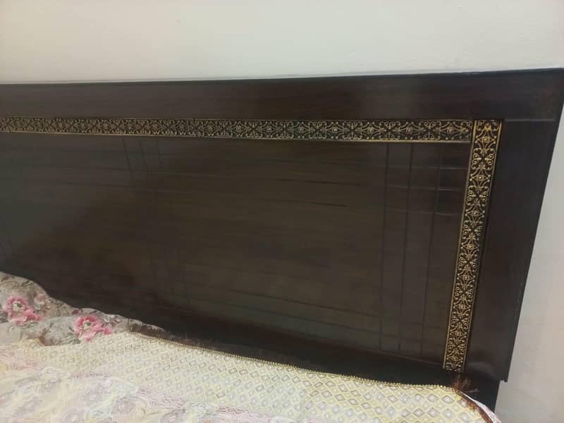 king size bed 0
