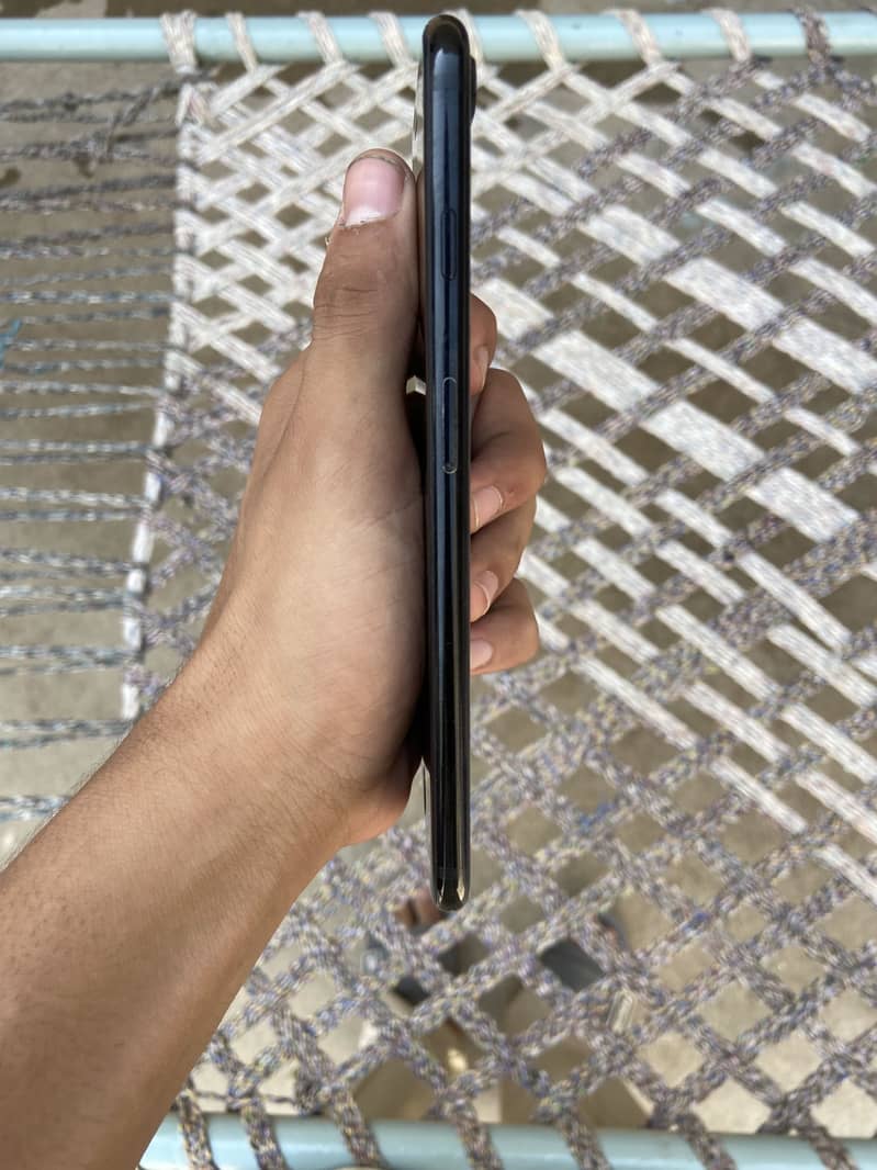 Apple iPhone 7 Plus 3