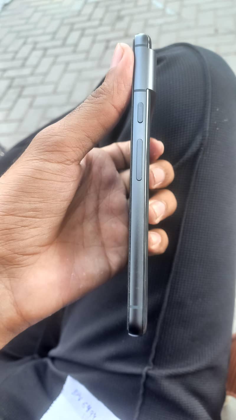 Google Pixel 8 3