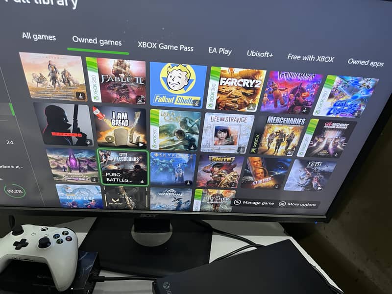 Xbox one sealed with Original Controller 5