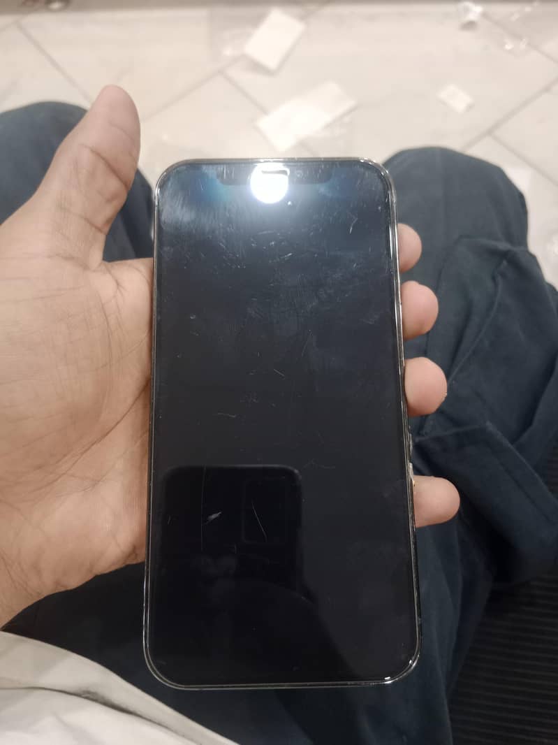 Apple iPhone 12 Pro 4