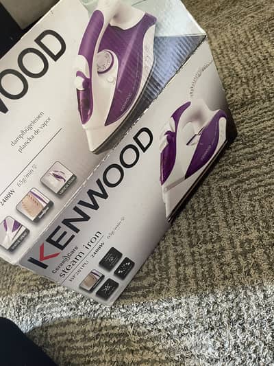 Kenwood Steam Iron (ISP201PU)