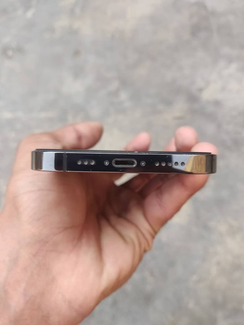 Apple iPhone 12 Pro 5