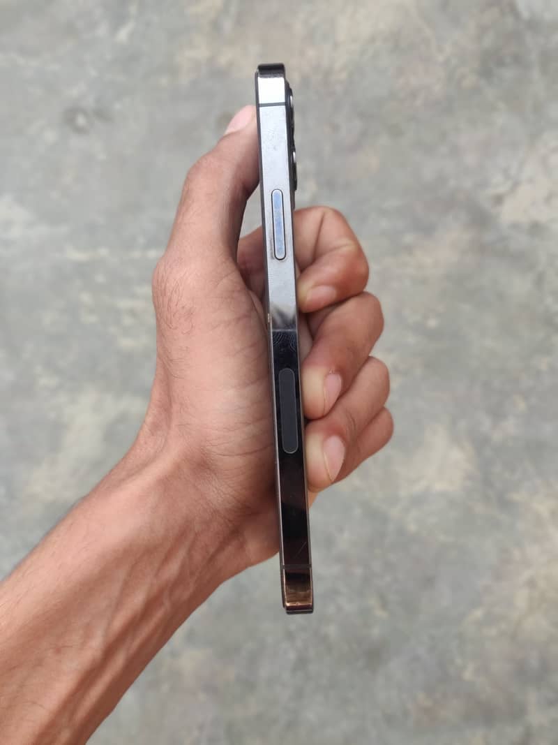 Apple iPhone 12 Pro 6