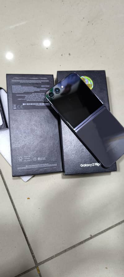 SAMSUNG Z Flip 5 5G 8/512GB Full Packing SIM Working