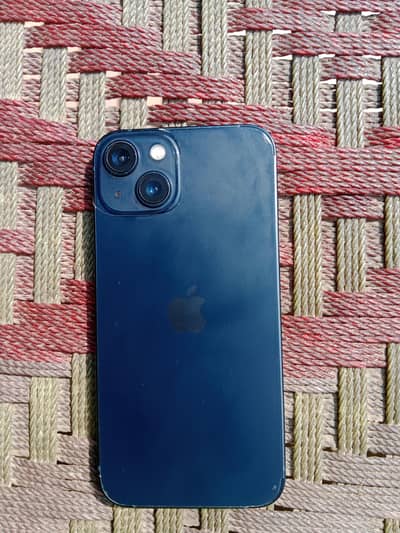 Apple iPhone 13