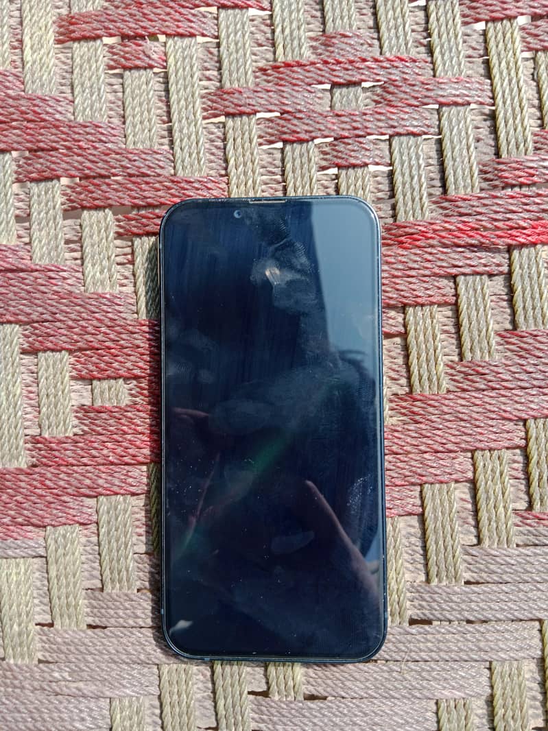 Apple iPhone 13 1