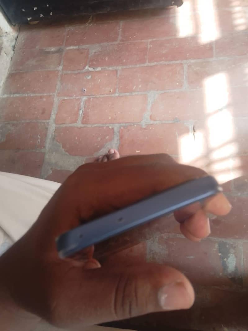 OPPO A6 pro 4