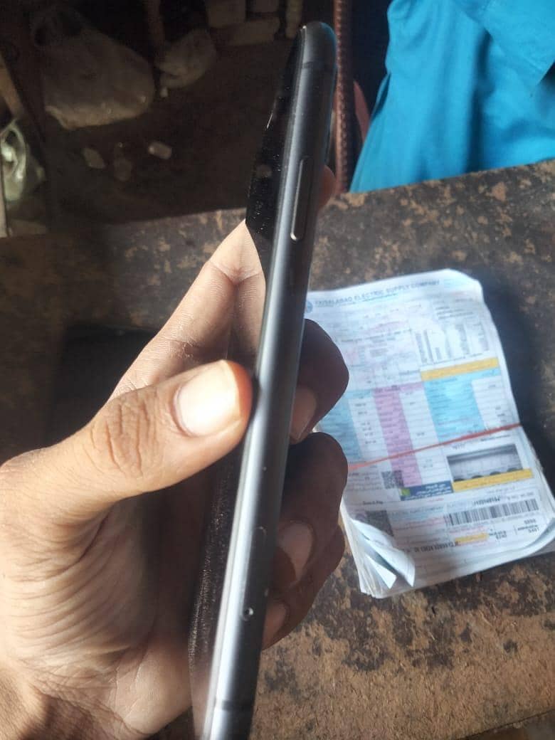 Apple iPhone 11 5