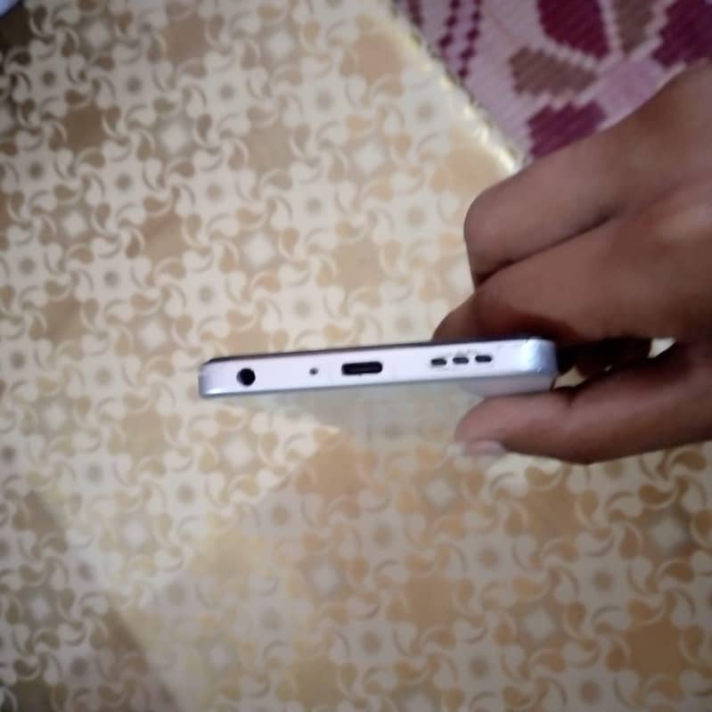 OPPO A5x 6