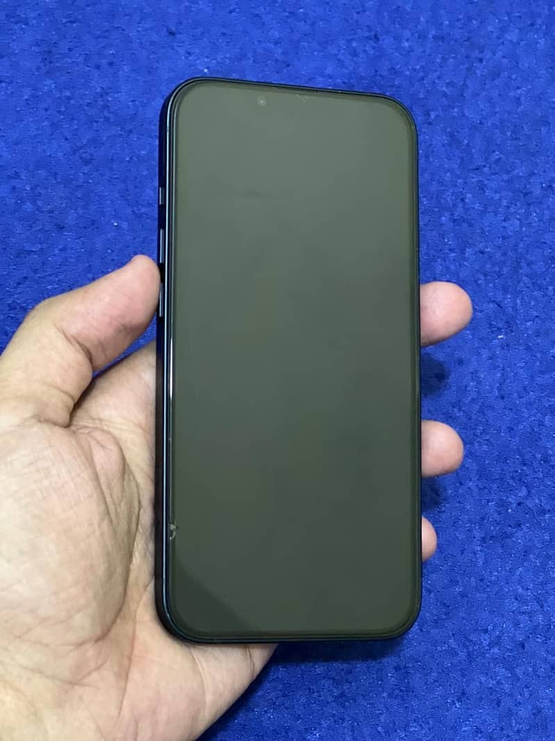 Apple iPhone 13 3