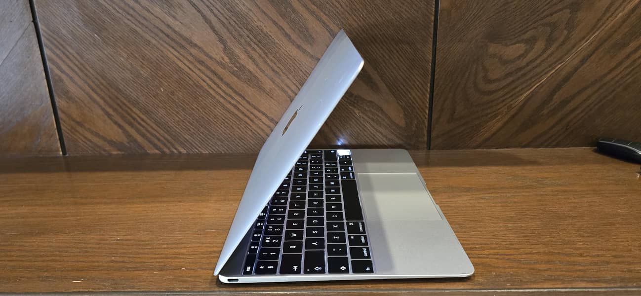 Macbook air 2
