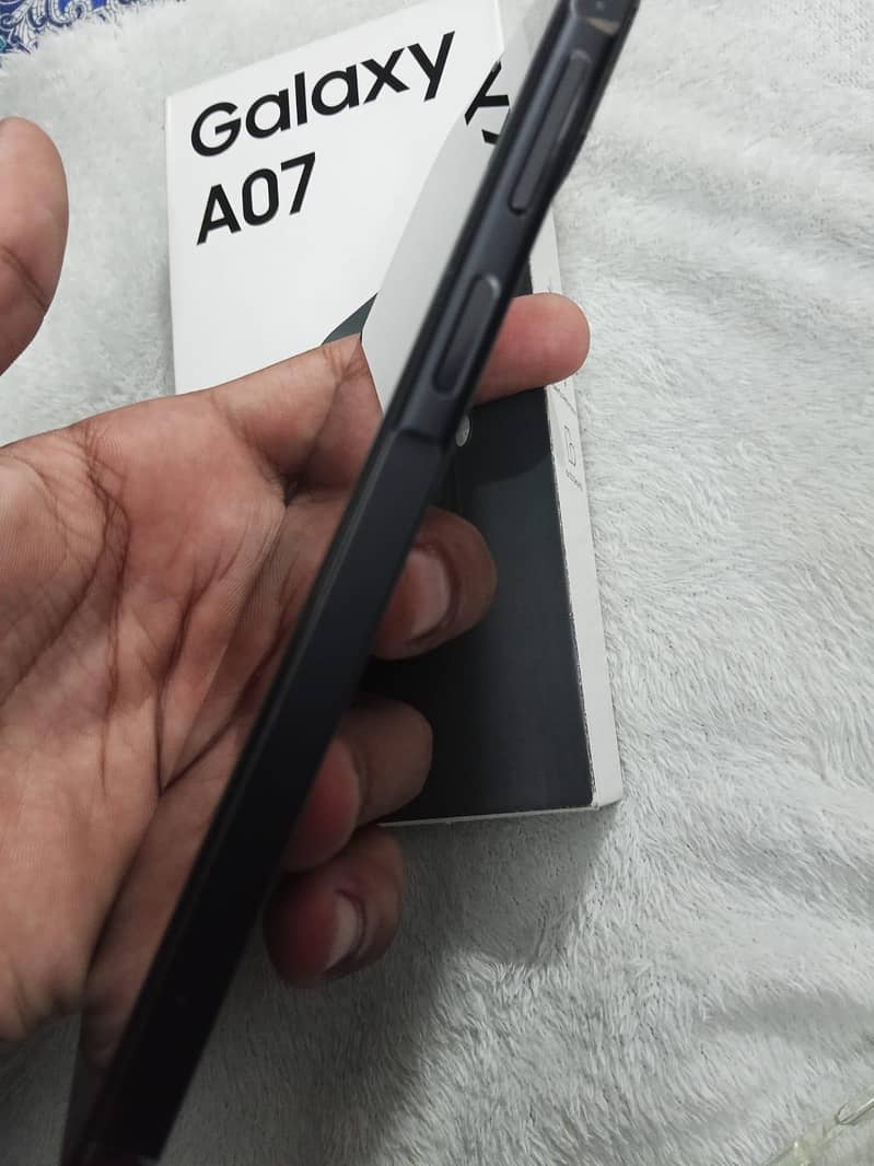 Samsung Mobile A07 2