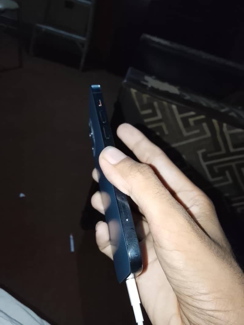 Apple iPhone 12 Pro 1