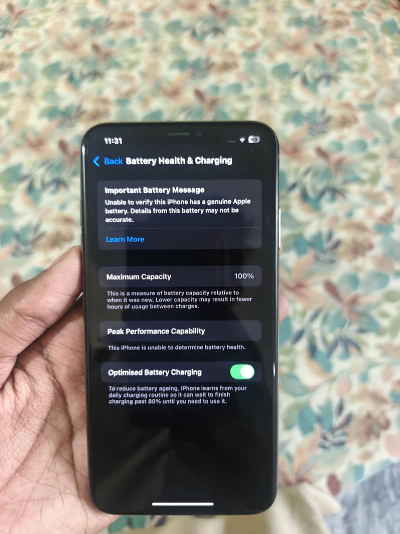 Apple iPhone XS Max 3