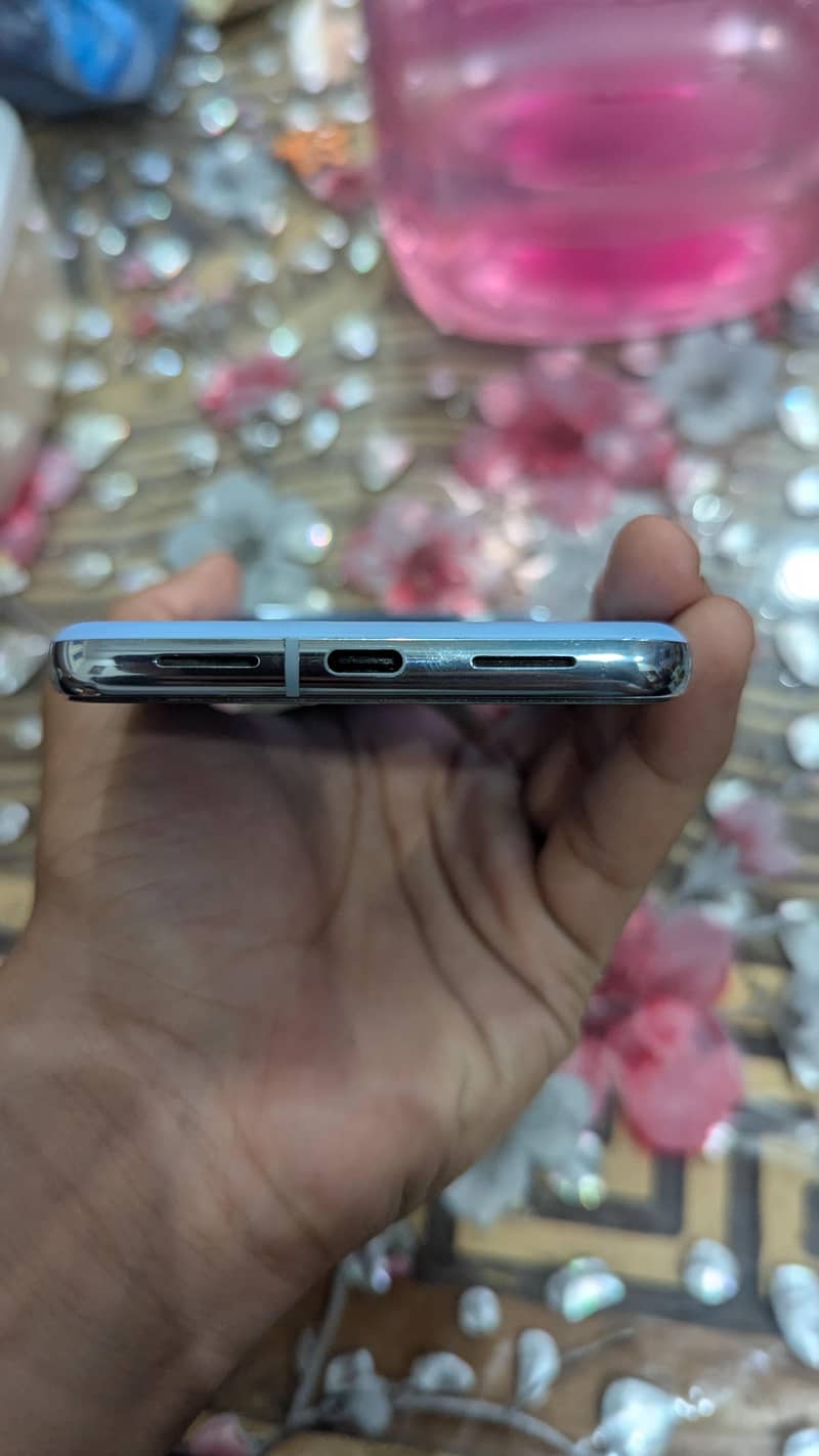 Google Pixel 8 Pro 2