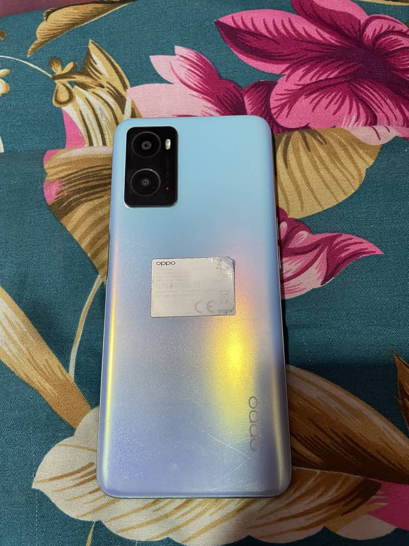 OPPO A76 0
