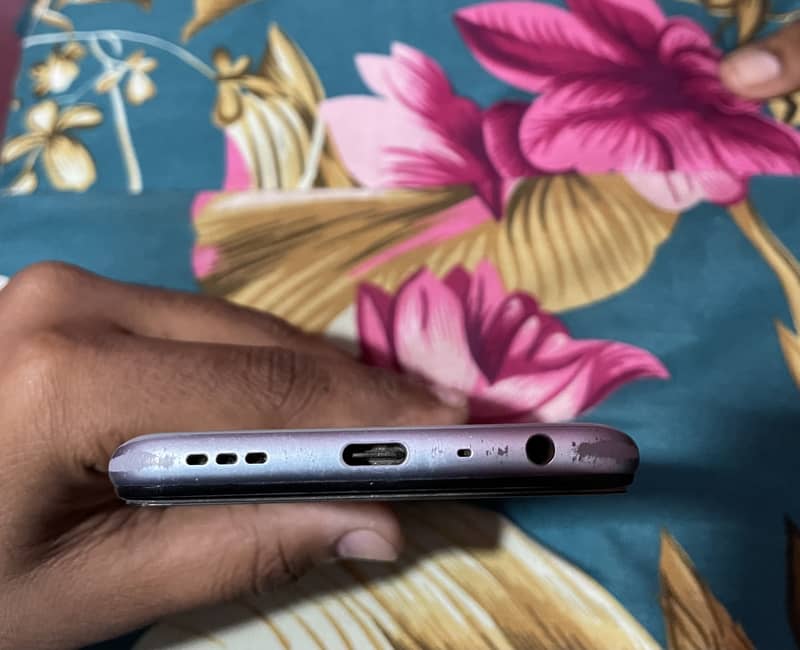 OPPO A76 4