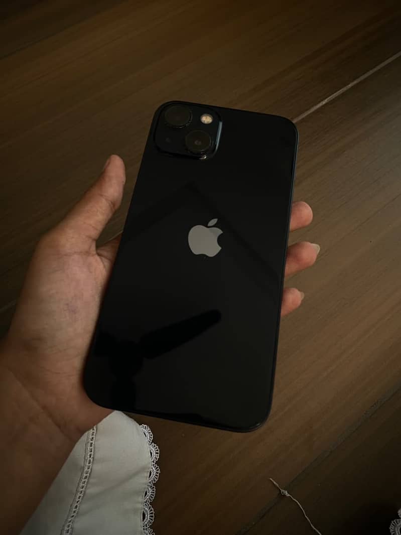 Apple iPhone 13 0
