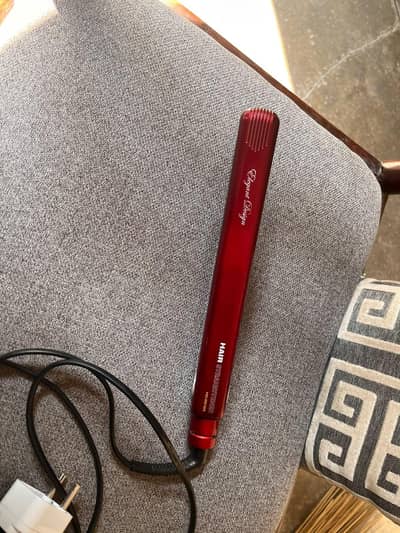 Orbit hair straightener