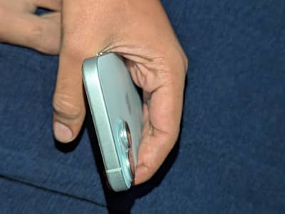 Apple iPhone 15