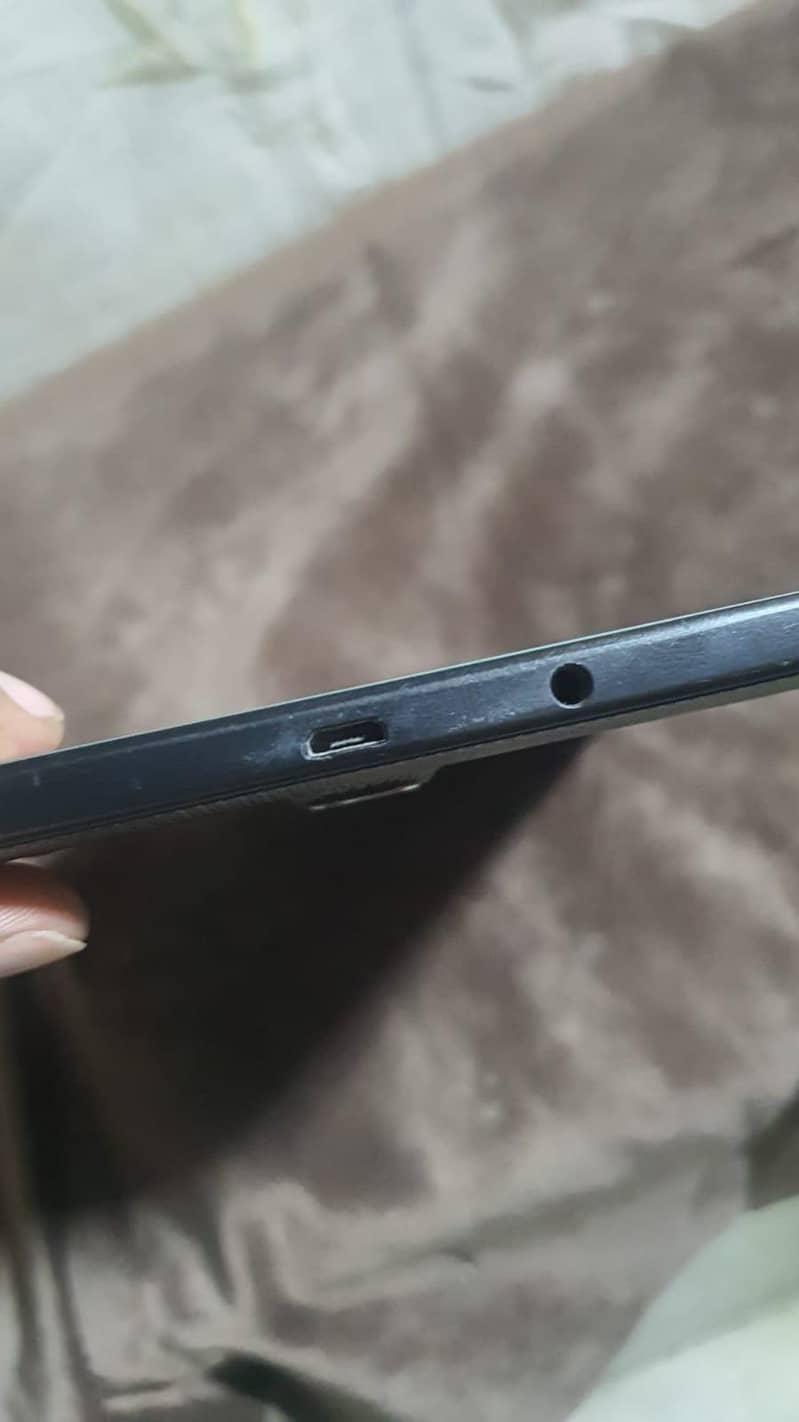 Samsung Galaxy Tab E 3