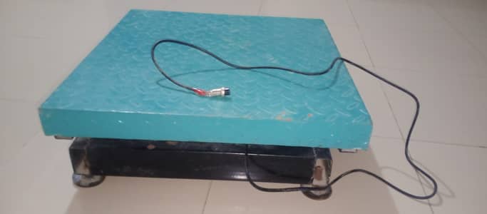 300 KG Digital Weighing Scale | 20×20 Inch | Under Warranty