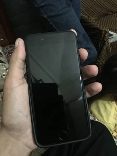 Apple iPhone 7