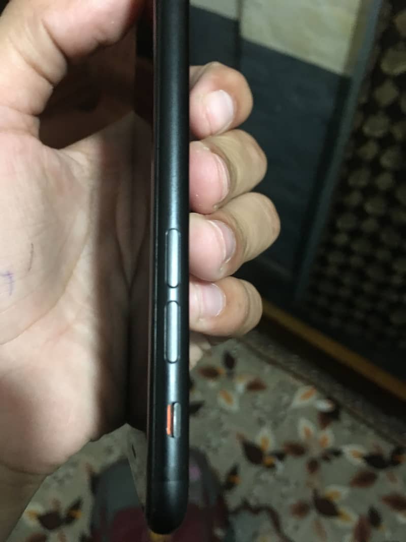 Apple iPhone 7 3