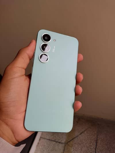 Tecno Spark 40 Pro