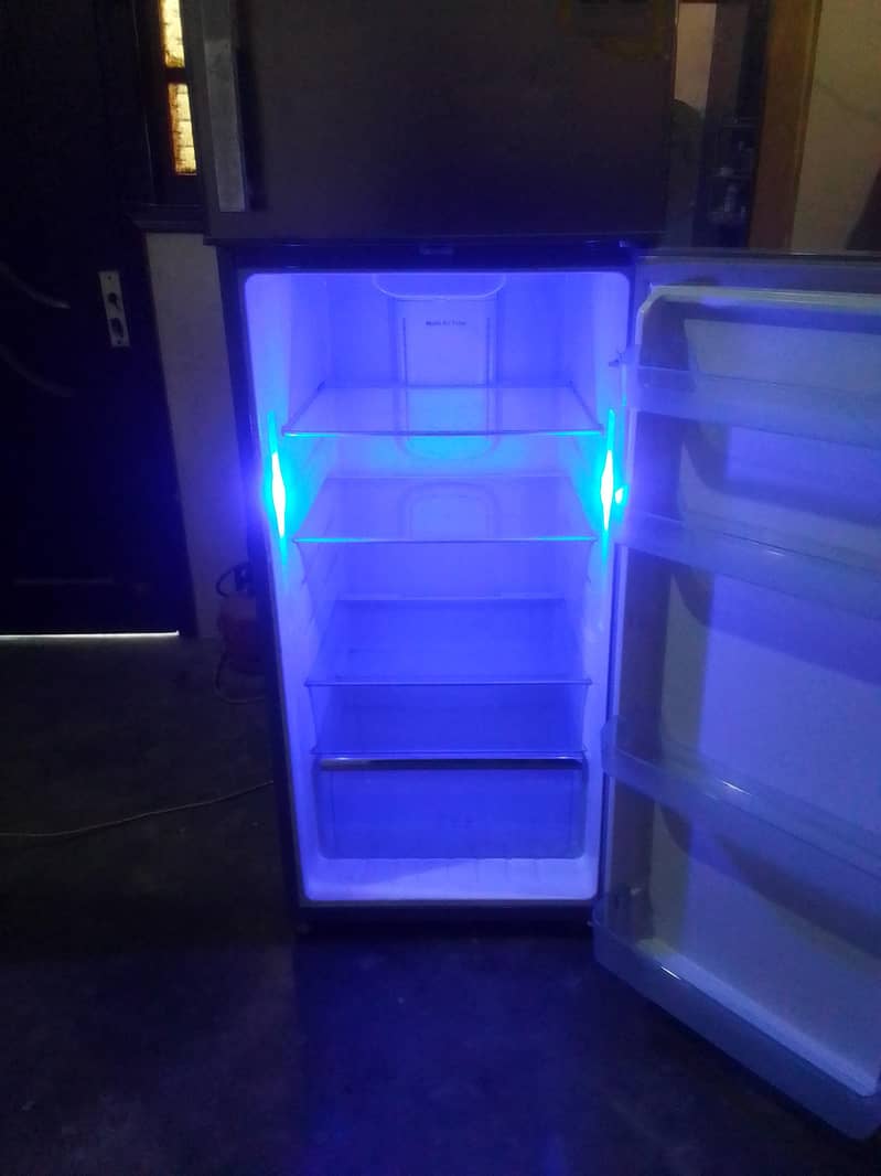 DANSAT Refrigerator 4