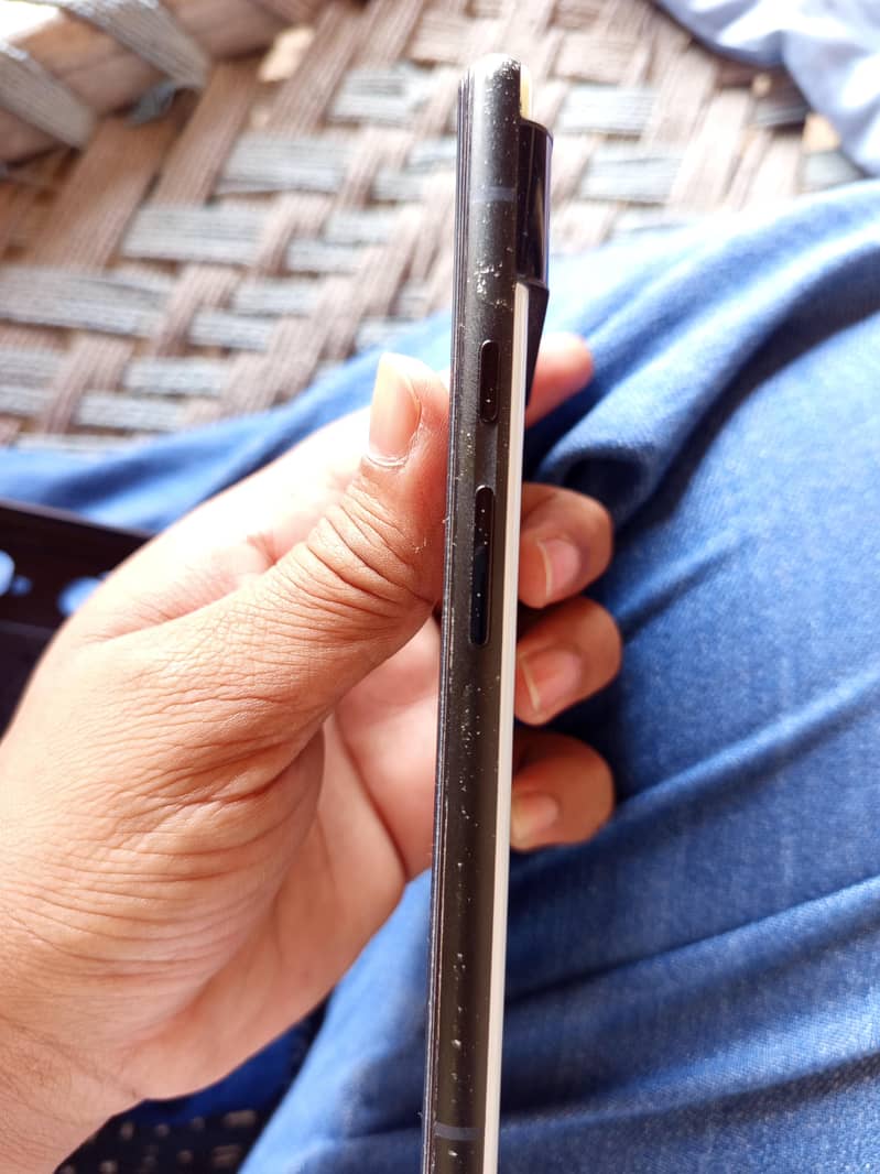 Google Pixel 6 4