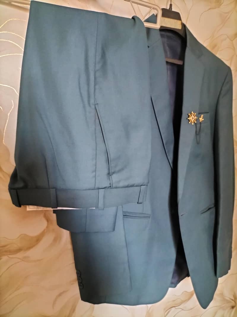 small size pent coat 3