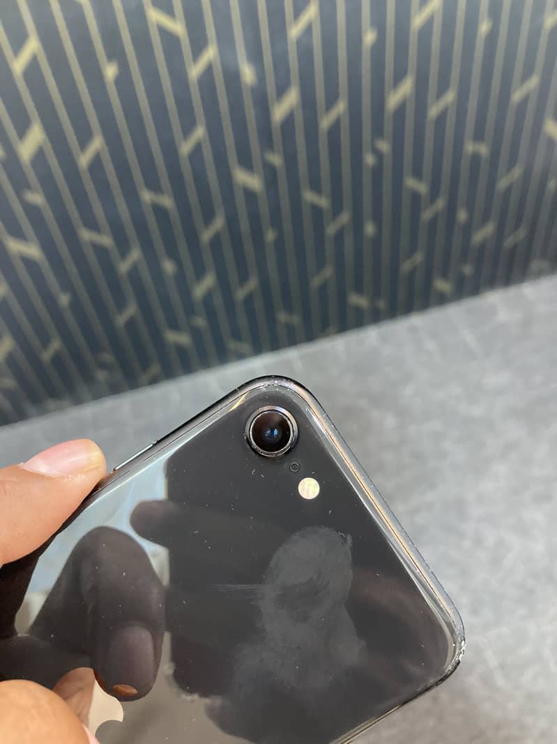 Apple iPhone SE 2