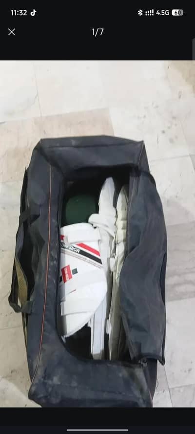 cricket kit 3 mounth used