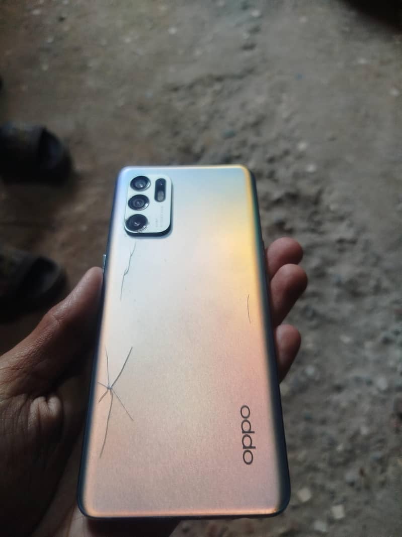 OPPO Reno6 1