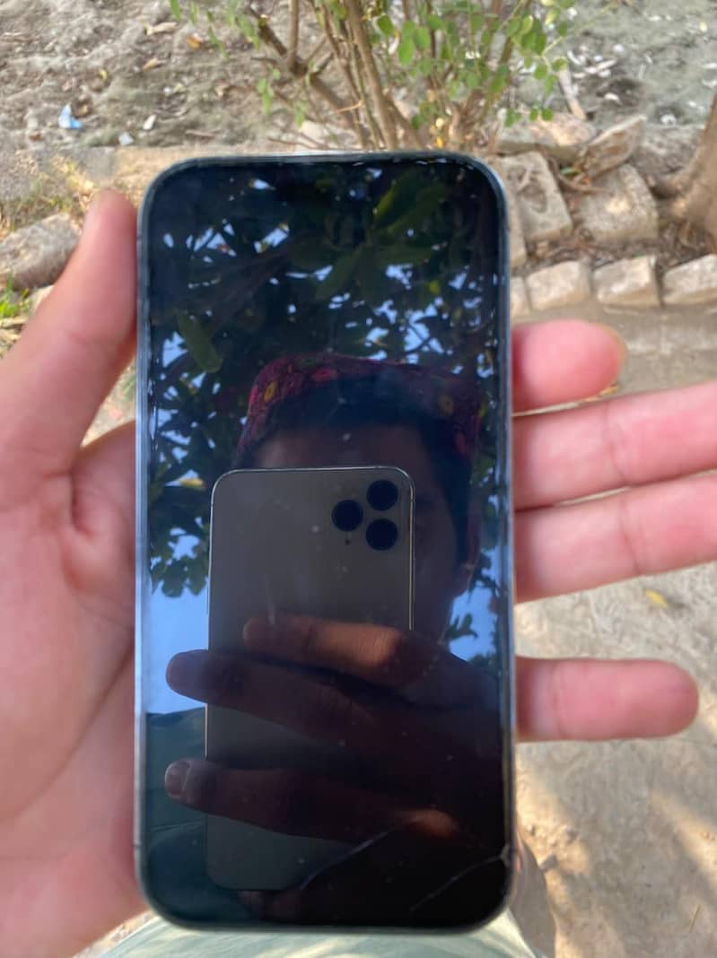 Apple iPhone 14 Pro 4
