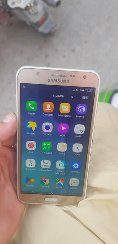 Samsung Mobile J7 2gb ram 16gb