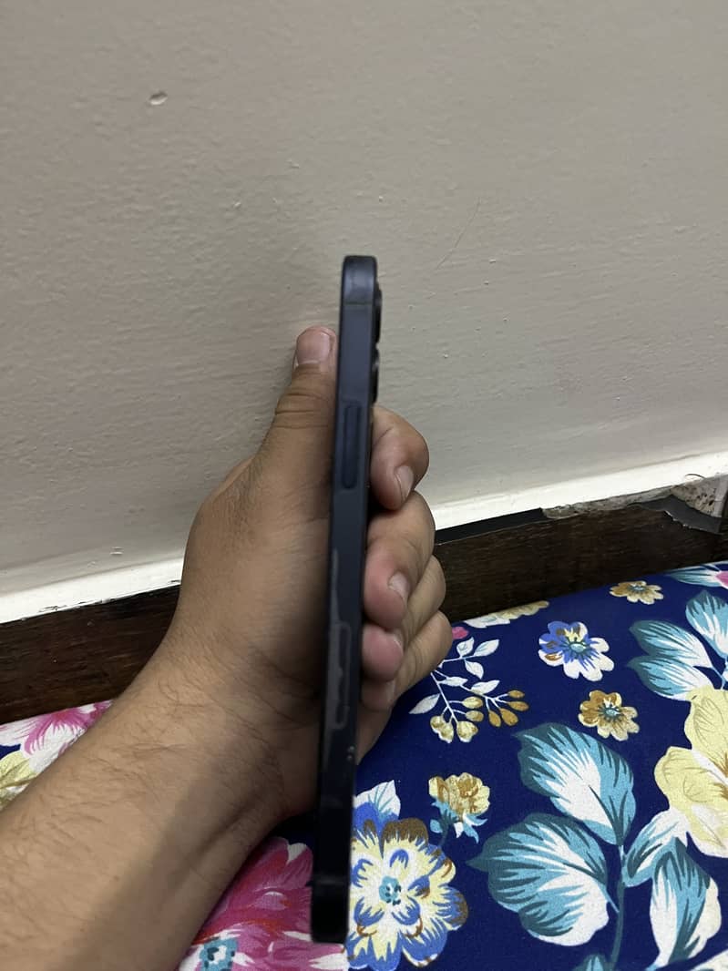 Apple iPhone 12 0