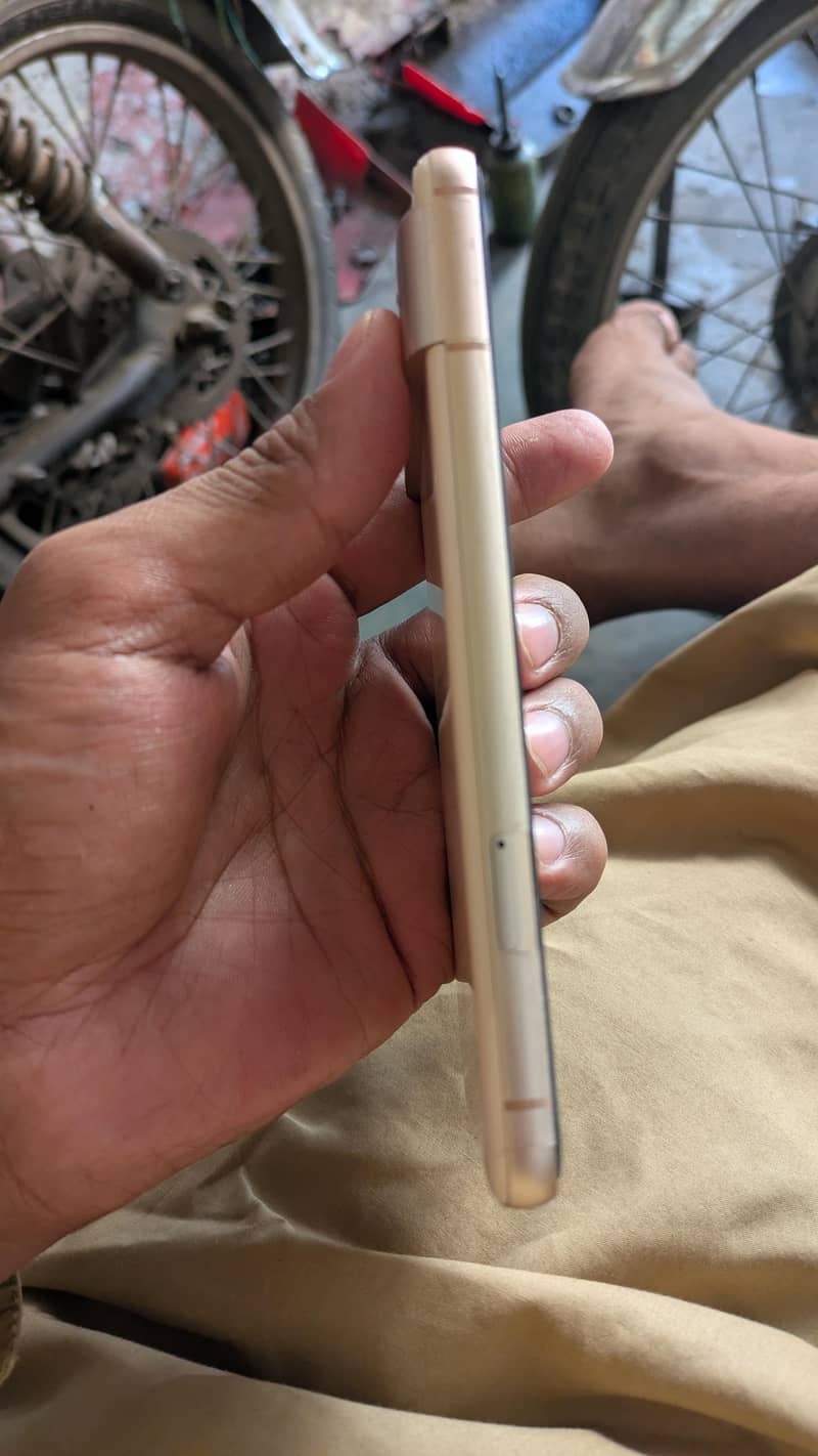Google Pixel 8 1