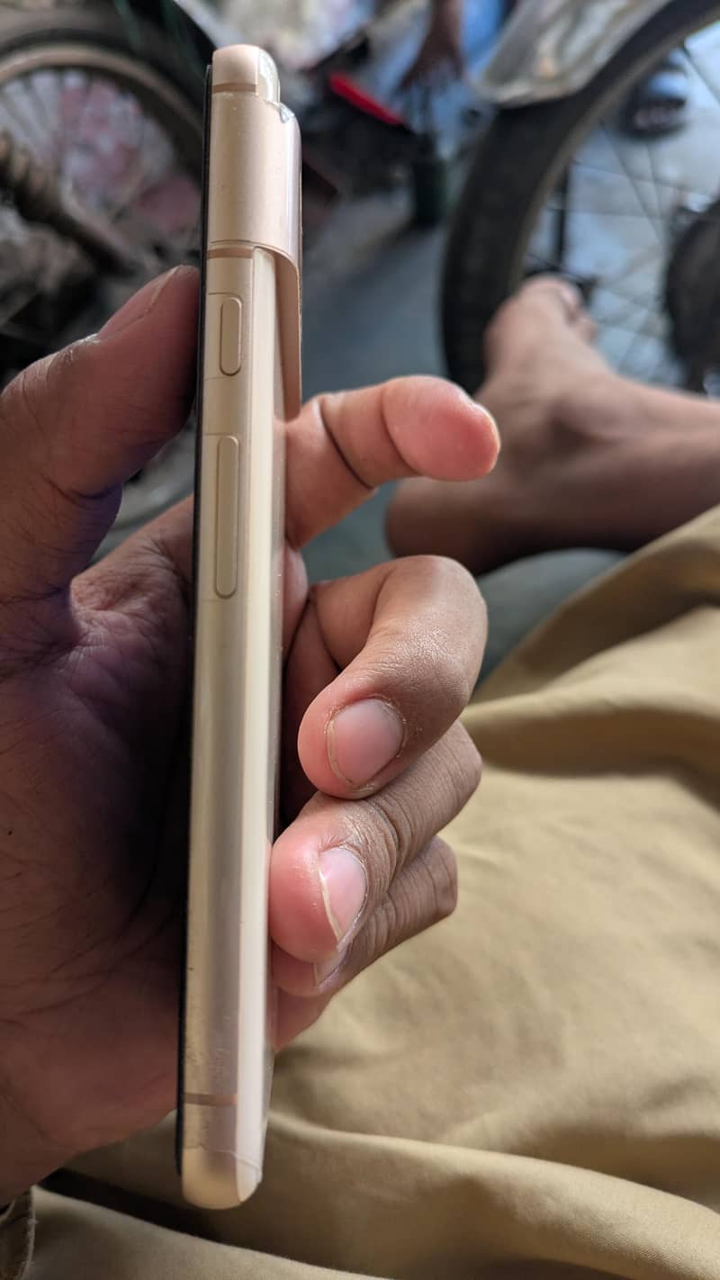 Google Pixel 8 2