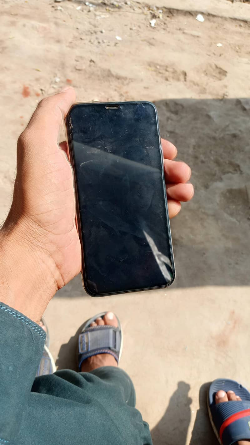 Apple iPhone X 5